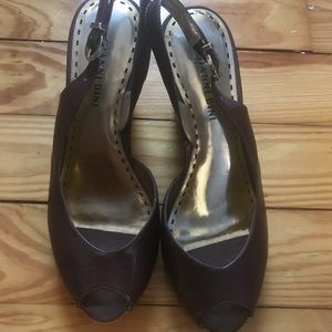 Chocolate sling back with gold wedge